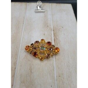 Vintage Gold tone Glass Rhinestone Oval Brooch